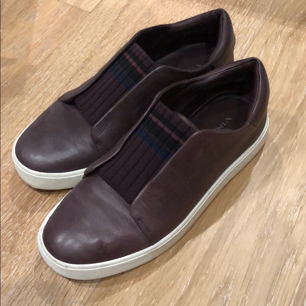 Vince leather slip on sneakers